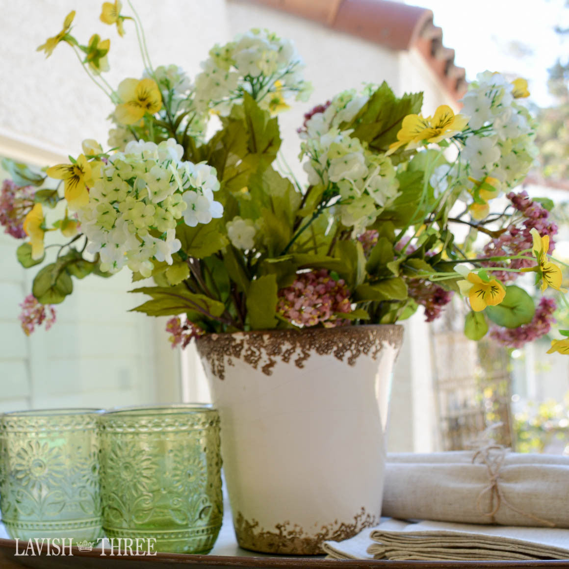 Crackled garden cache flower pot planter white lavish three 3