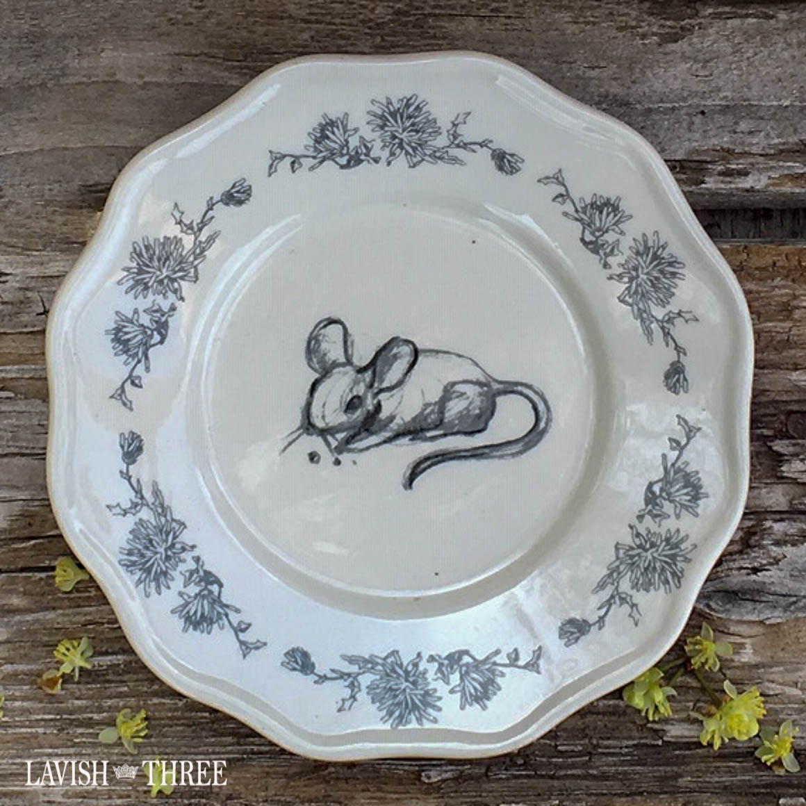 Cat kitten lover tea set with cup saucer and strainer Lavish Three 3